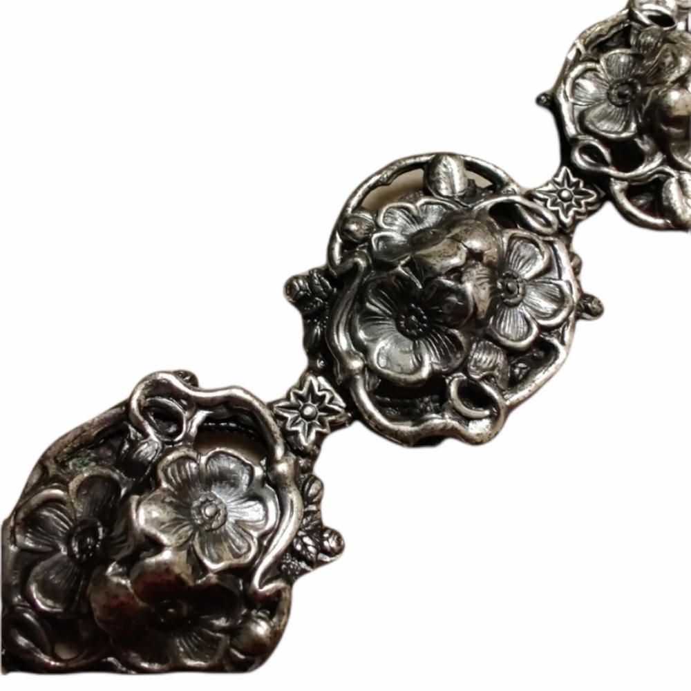 Antique victorian repousse flower bracelet